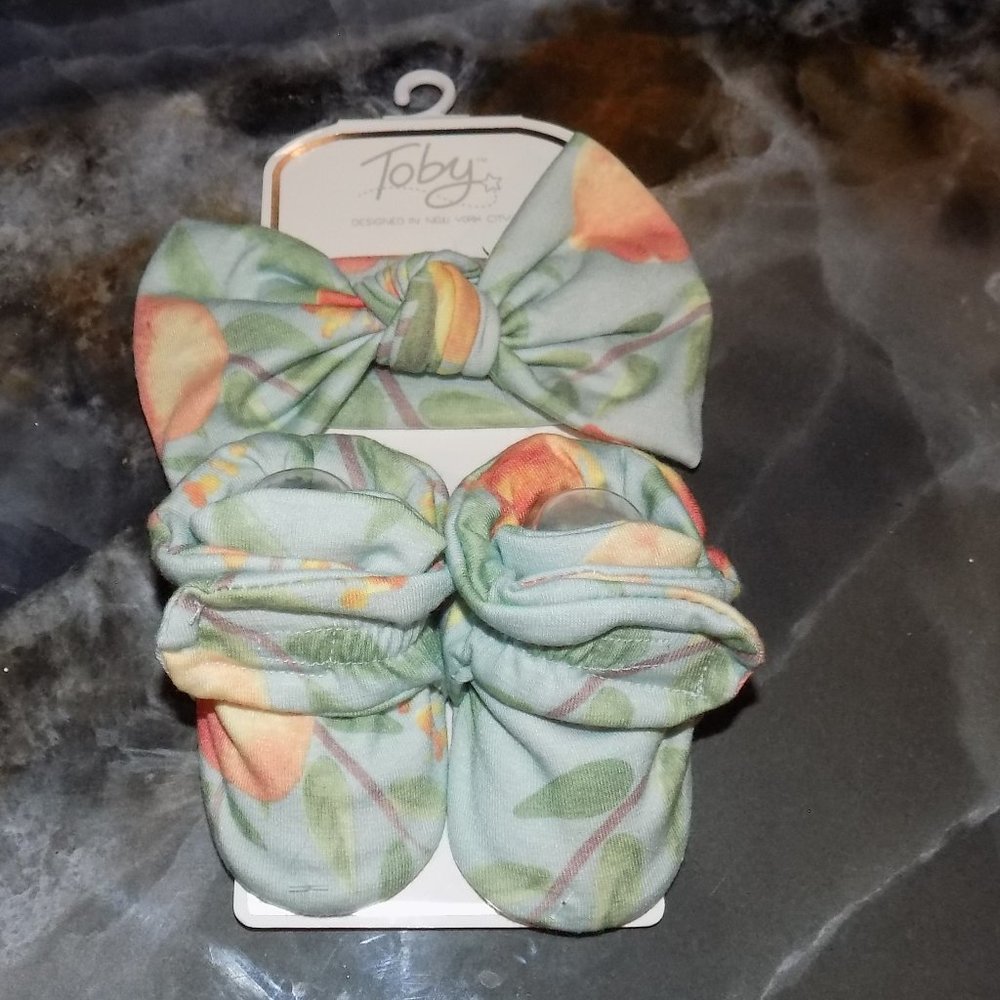 Toby Mint W/Peach Print Headband and Booties Set Size 0/6 Months NEW